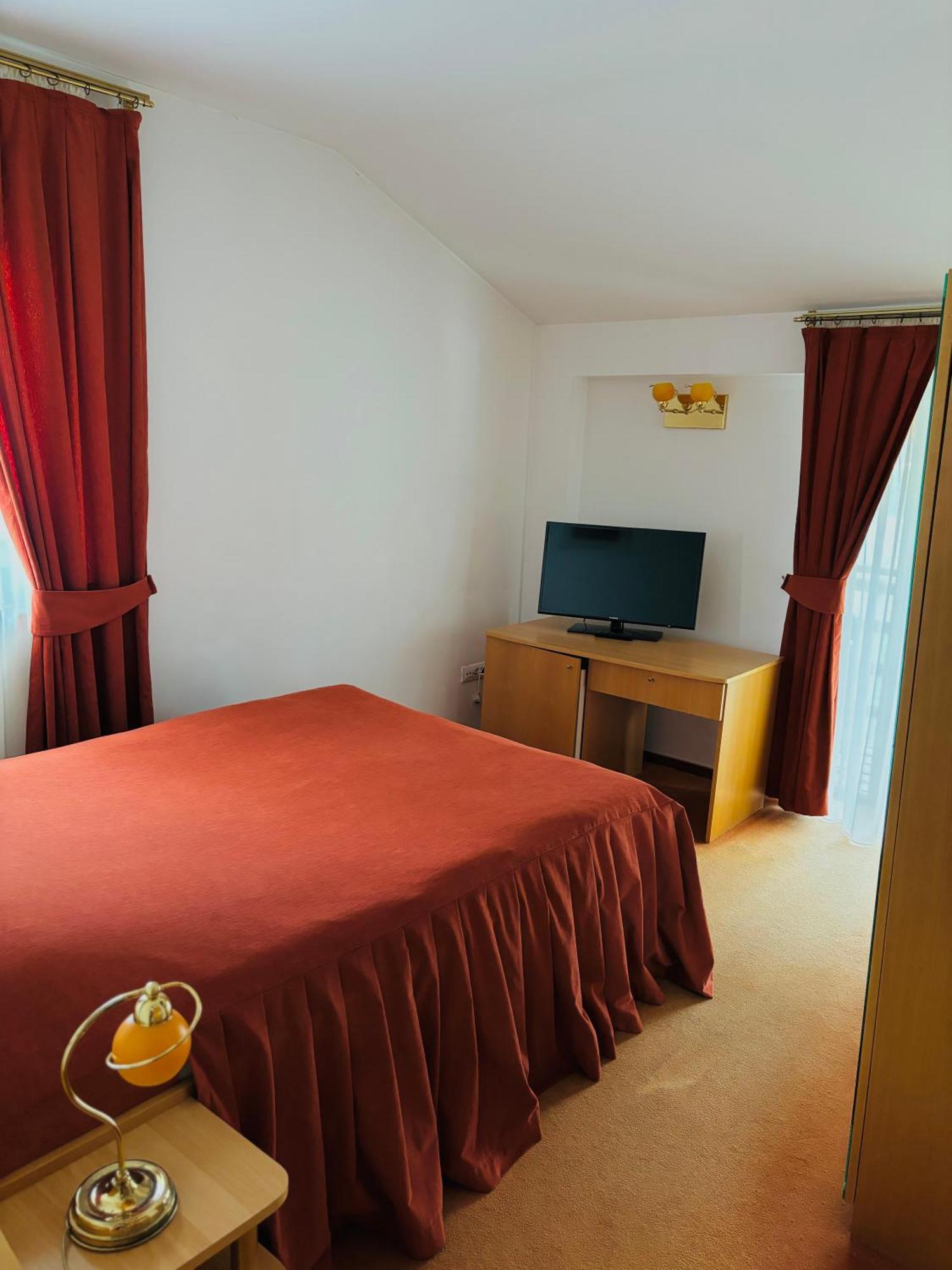Pensiunea Atlantis Buşteni Extérieur photo